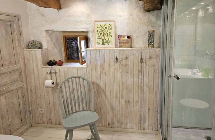 grande salle de bain privée